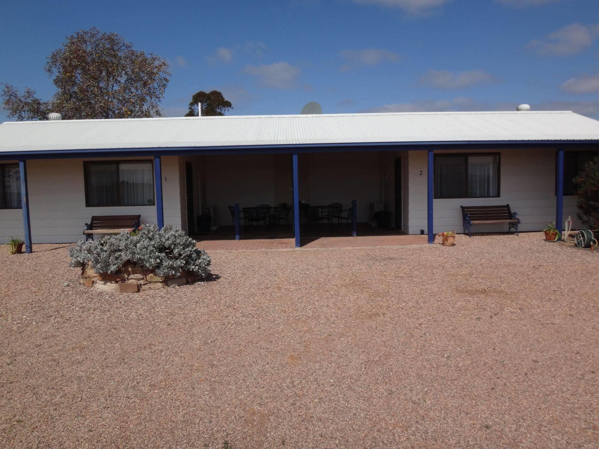 Windana Cottages Hawker Exterior photo
